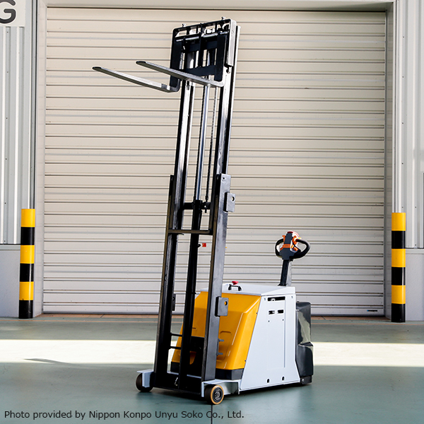 Walkie Counterbalanced Stackers