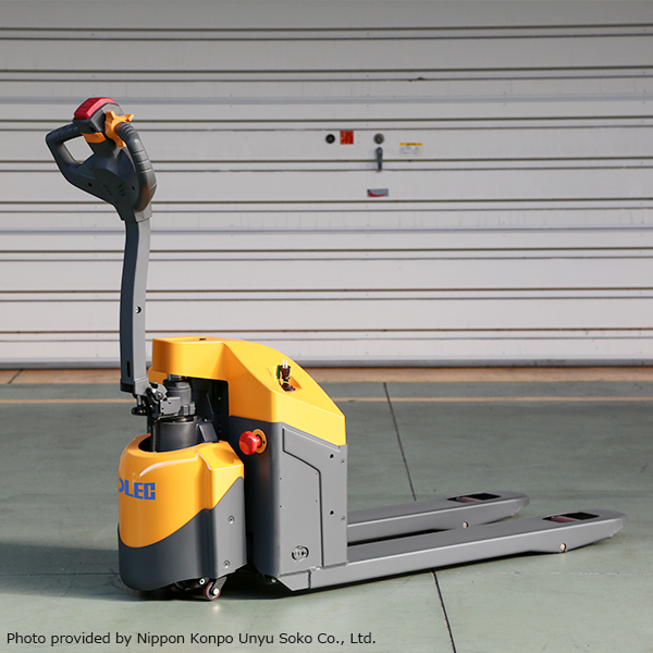 Low Lift Trucks EXSeries