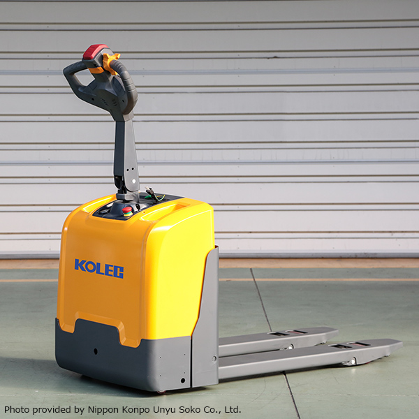 Low Lift Trucks JHASeries