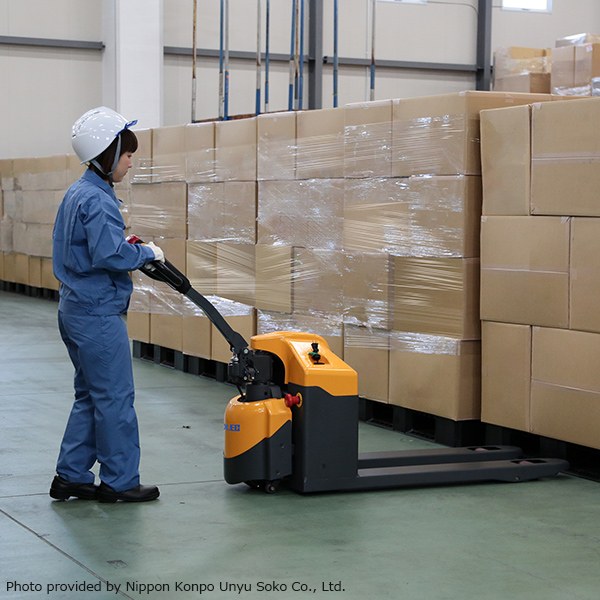 Low Lift Trucks LHSeries