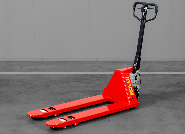 HAND PALLET TRUCK
