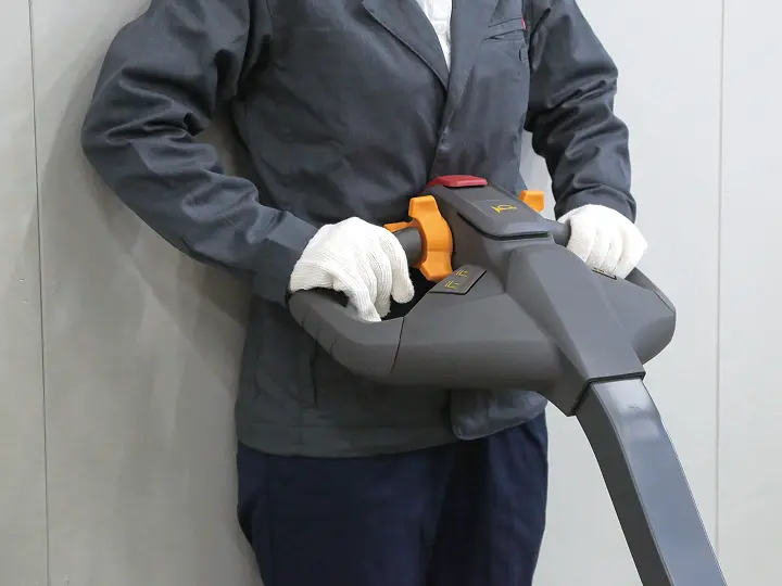 挟まれ防止スイッチ