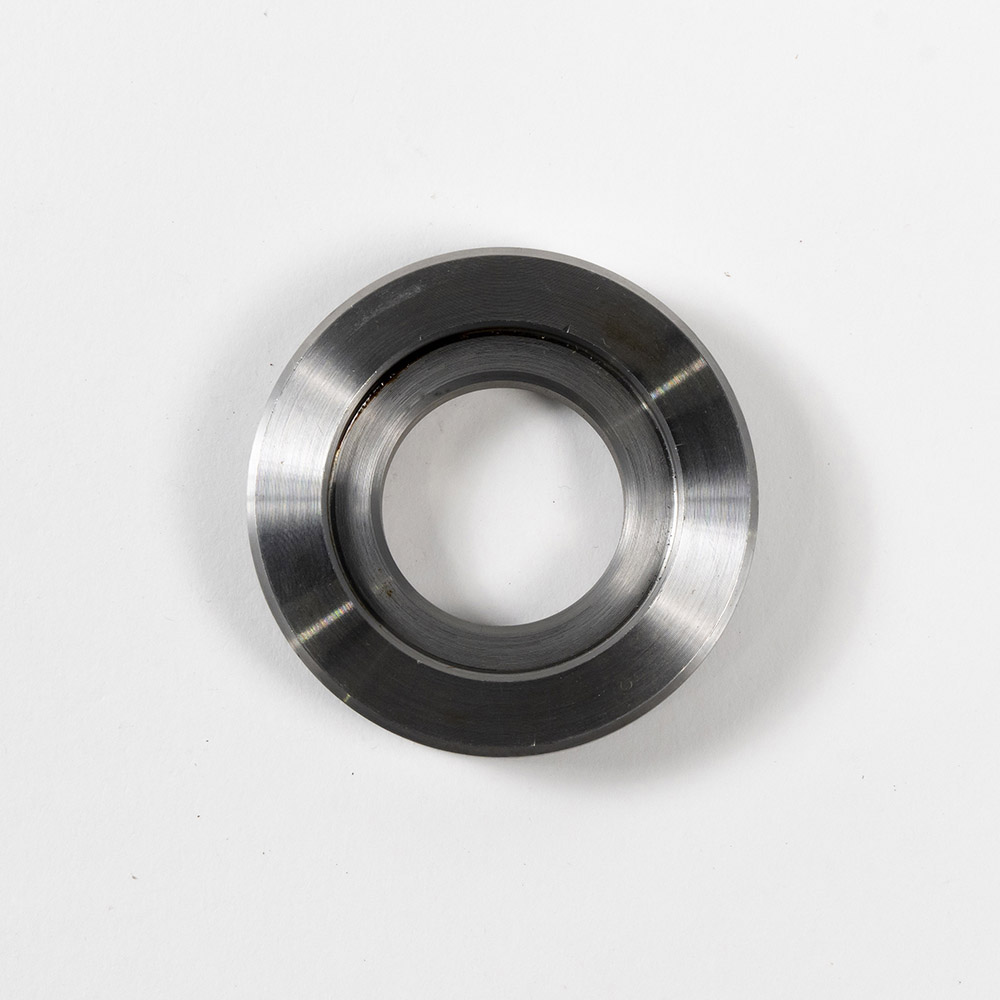 ステアリングスペーサー