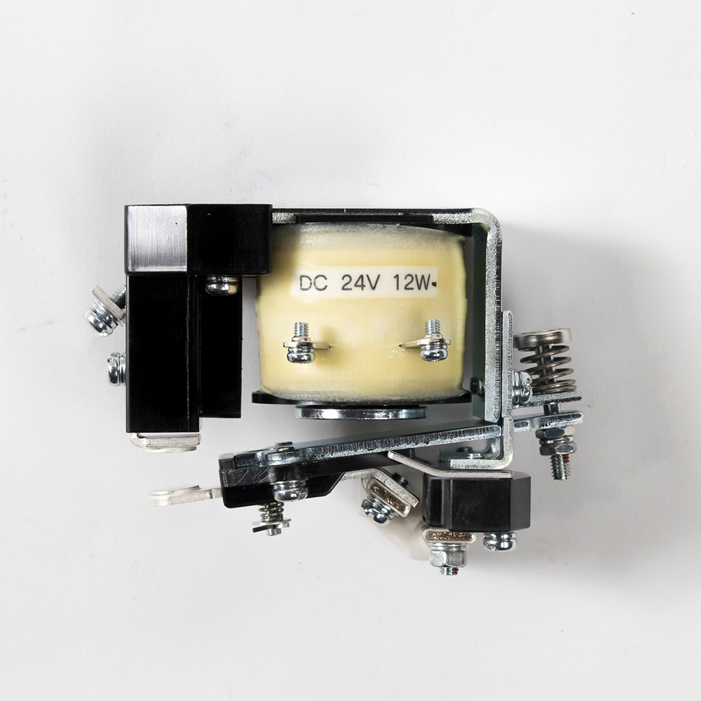 マグネットスイッチ