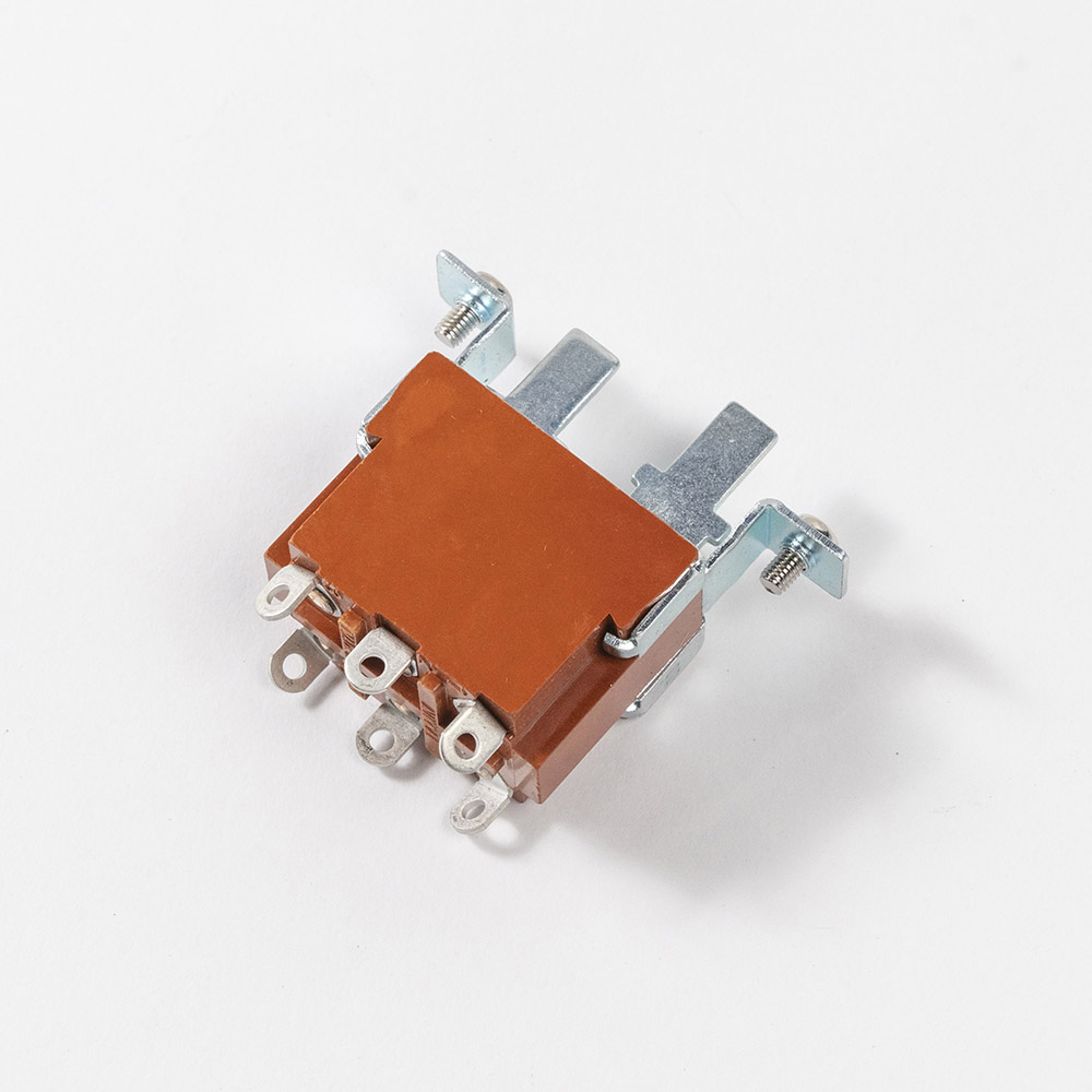 プッシュボタン