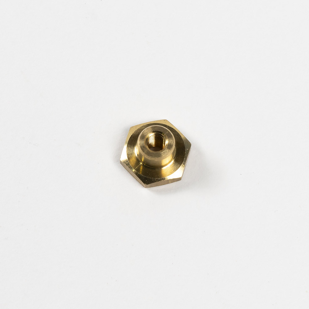 BRACKED BRASS