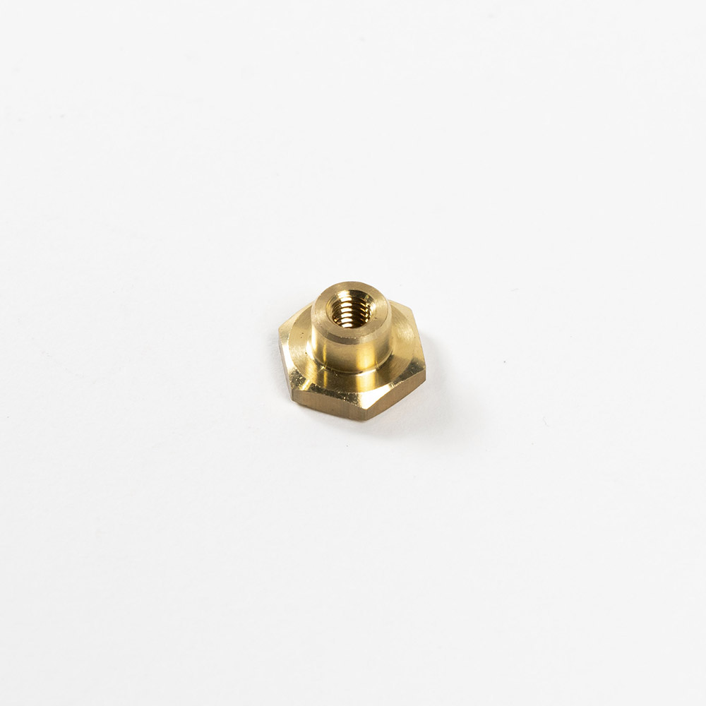 BRACKED BRASS